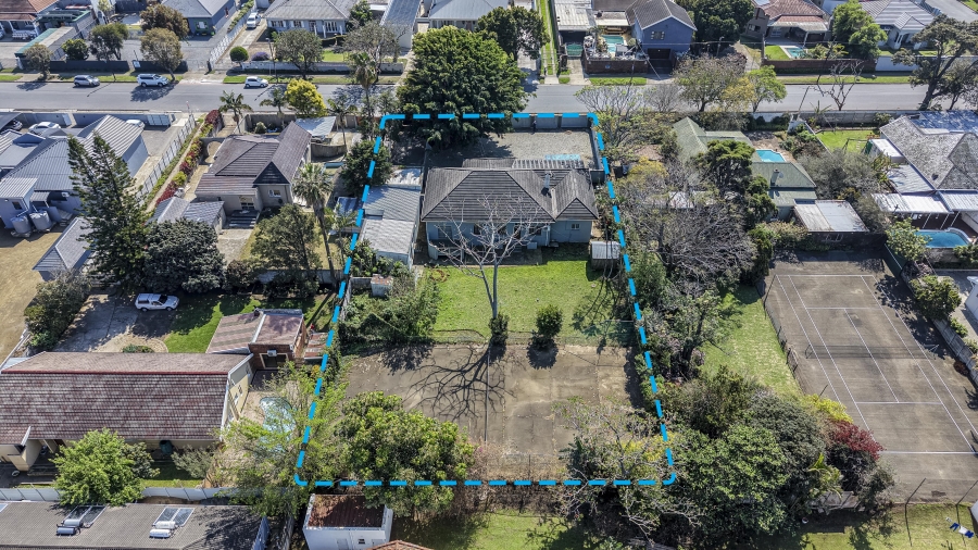 8 Bedroom Property for Sale in Vincent Eastern Cape